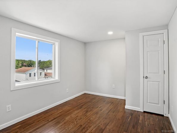 26 Bankside Street, Bridgeport CT 06606