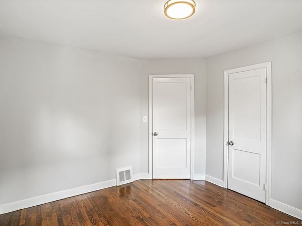 26 Bankside Street, Bridgeport CT 06606