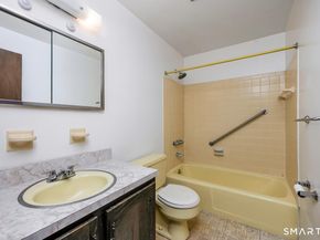 85 Riverside Avenue APT F7, Stamford CT 06905