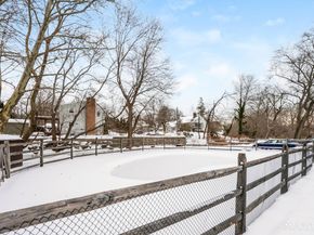 85 Riverside Avenue APT F7, Stamford CT 06905