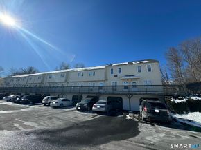 12 Scuppo Road D4, Danbury CT 06811