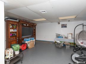 578 Beechmont Avenue, Bridgeport CT 06606