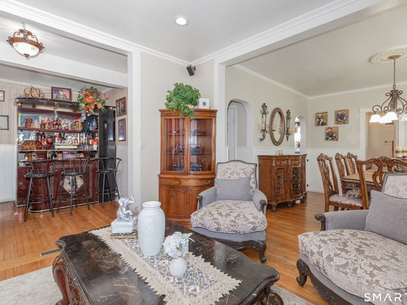 578 Beechmont Avenue, Bridgeport CT 06606