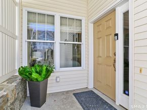 158 Kyles Way 158, Shelton CT 06484