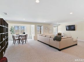 158 Kyles Way 158, Shelton CT 06484