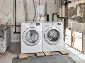 574 Thorme Street, Bridgeport CT 06606