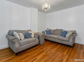 18 Grandview Avenue, Danbury CT 06810