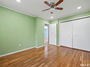 81 Cherry Hill Drive 1B, Bridgeport CT 06606