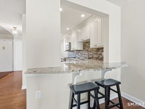 100 Seaview Avenue 2J, Norwalk CT 06855