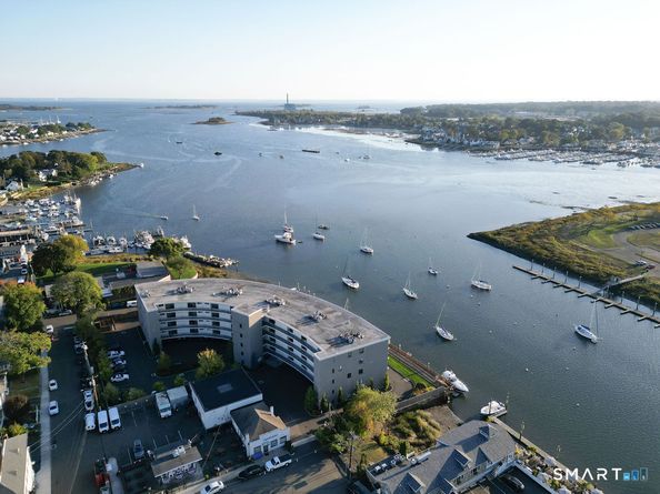 100 Seaview Avenue 2J, Norwalk CT 06855