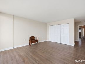 100 Seaview Avenue 2J, Norwalk CT 06855