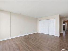 100 Seaview Avenue 2J, Norwalk CT 06855