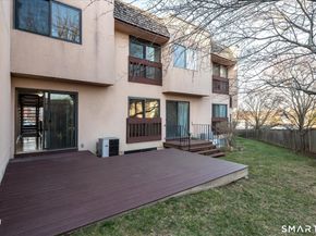 135 Courtland Avenue APT 13, Stamford CT 06902