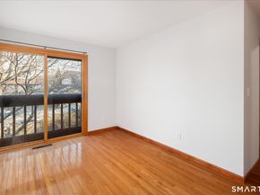 135 Courtland Avenue APT 13, Stamford CT 06902