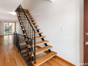 135 Courtland Avenue APT 13, Stamford CT 06902