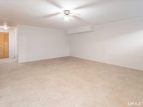 135 Courtland Avenue APT 13, Stamford CT 06902