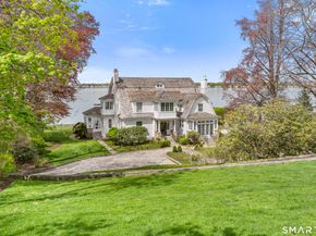 215 Ocean Drive W, Stamford CT 06902