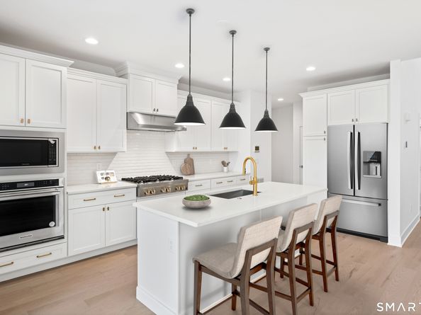 2 Elmwood Court Homesite 16, Brookfield CT 06804