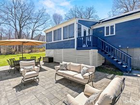 19 Merrimac Drive, Trumbull CT 06611