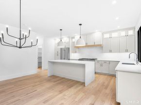 35 Oronoque Hills Road, Stratford CT 06614