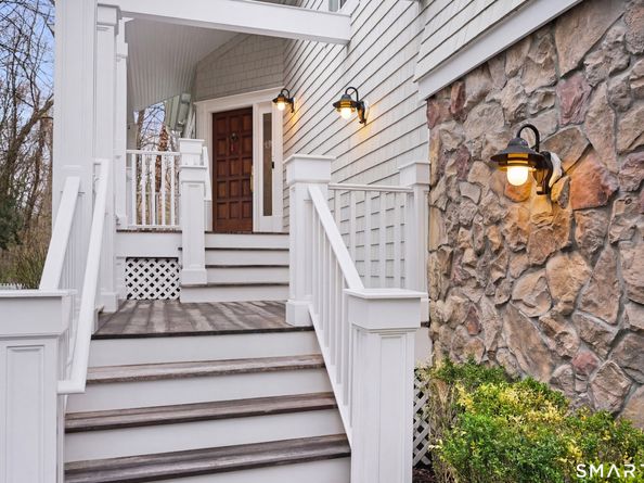 320 Chestnut Hill Road, Stamford CT 06903