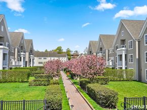 77 Havemeyer Lane 318, Stamford CT 06902