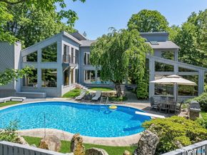 66 Dogwood Lane, Trumbull CT 06611
