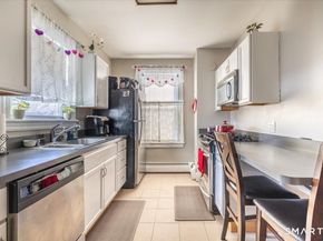 25 Westfield Avenue, Bridgeport CT 06606