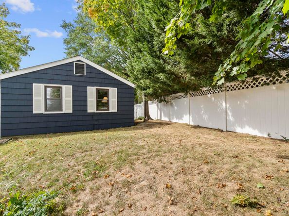 42 Mead Avenue, Greenwich CT 06807