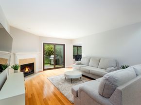 4 Pond View Drive 4, Brookfield CT 06804