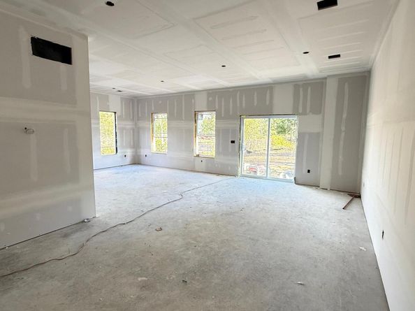 4 Elwell Place, Danbury CT 06810