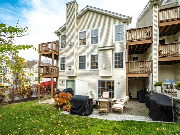32 Crows Nest Lane 23, Danbury CT 06810