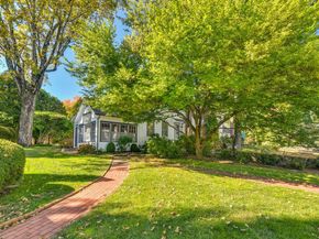 204 Parade Hill Road, New Canaan CT 06840