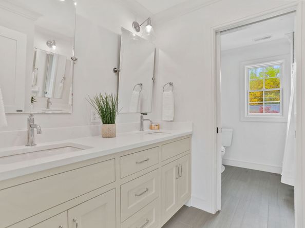 15 Barton Road, Fairfield CT 06824