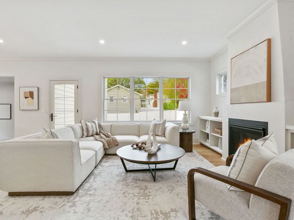 15 Barton Road, Fairfield CT 06824