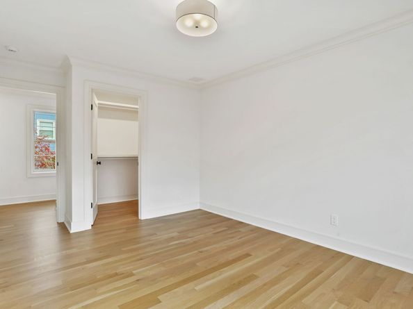 15 Barton Road, Fairfield CT 06824