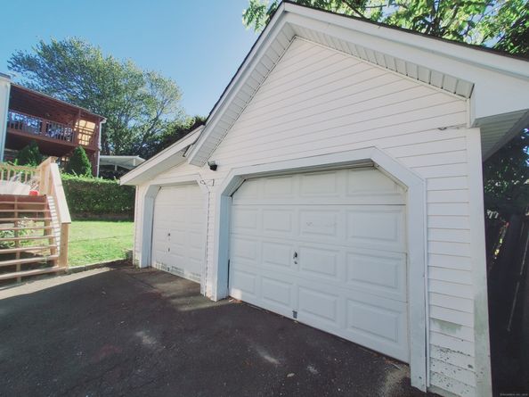 15 Robin Street, Stamford CT 06902