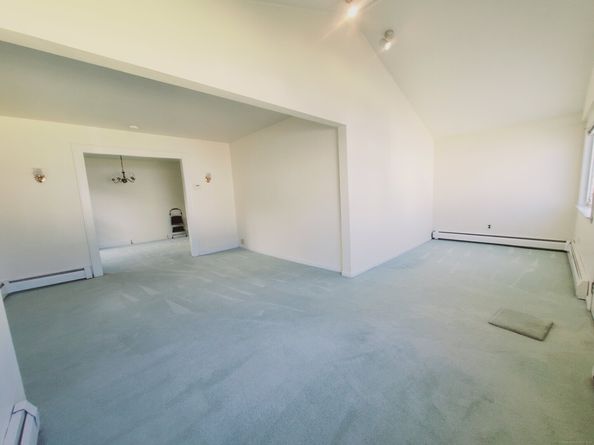 15 Robin Street, Stamford CT 06902