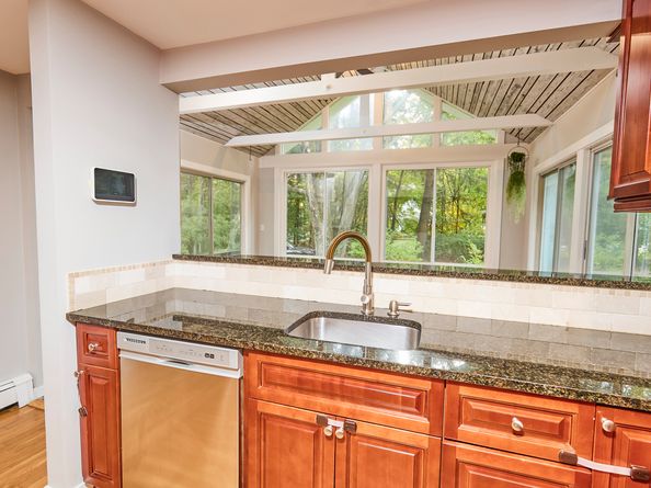 4 Colony Road, Weston CT 06883