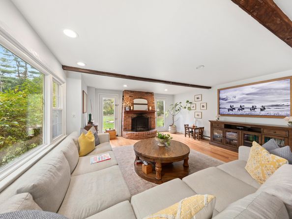 357 Jelliff Mill Road, New Canaan CT 06840