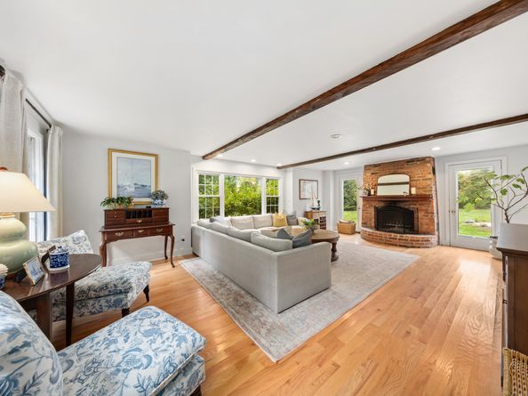 357 Jelliff Mill Road, New Canaan CT 06840