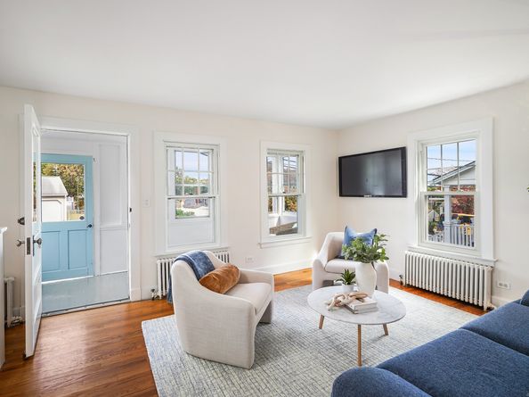 15 Mathews Street, Stamford CT 06902
