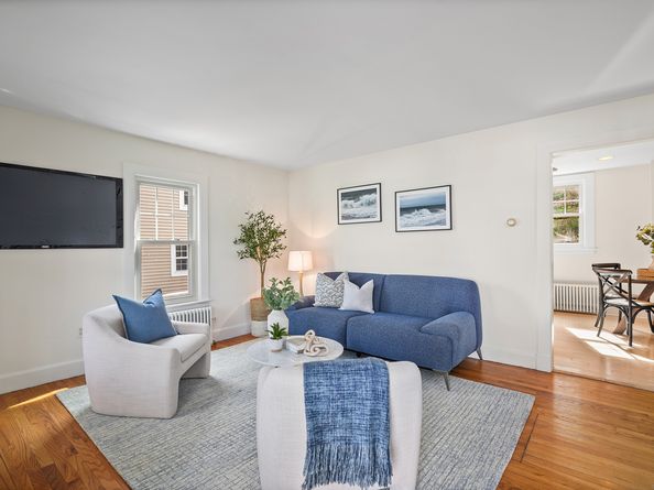 15 Mathews Street, Stamford CT 06902