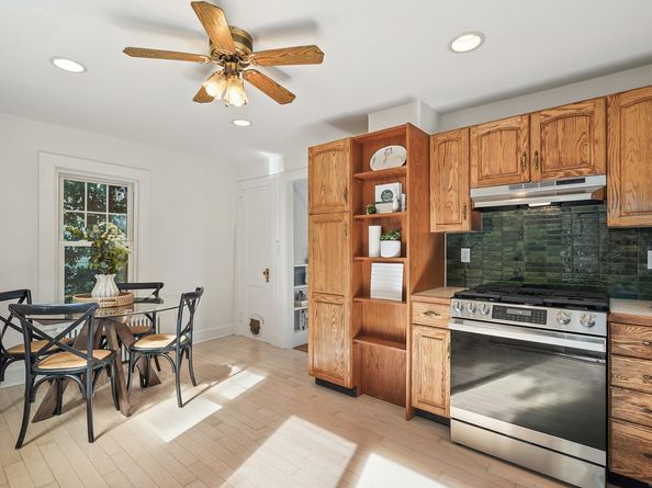 15 Mathews Street, Stamford CT 06902
