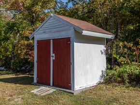 47 Mist Hill Drive, Brookfield CT 06804
