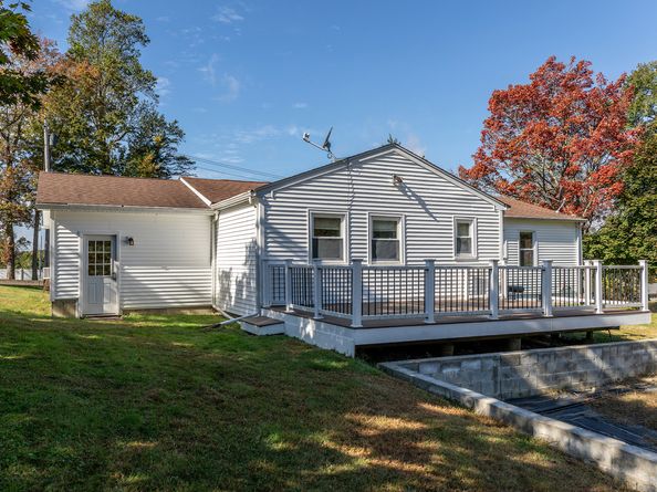 47 Mist Hill Drive, Brookfield CT 06804