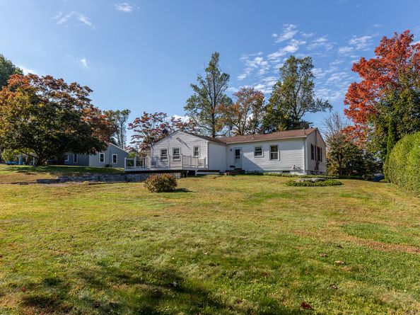 47 Mist Hill Drive, Brookfield CT 06804