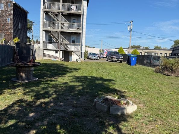 196 Avon Street, Stratford CT 06615