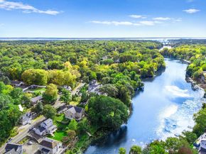 207 Sheephill Road, Greenwich CT 06878