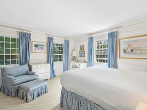 51 Reeder Lane, New Canaan CT 06840